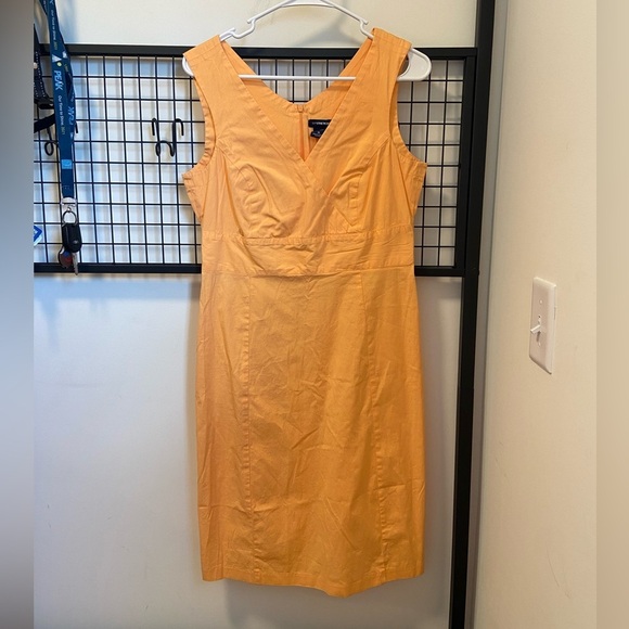 NWOT | GAP women’s orange sleeveless dress‎ — size 10 - Picture 1 of 6